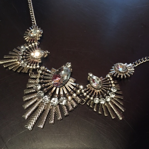 Cleo Statement Necklace - Picture 6 of 8